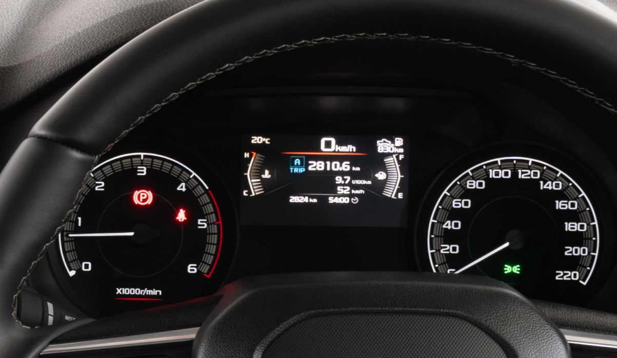 ISUZU Single Cab dashboard